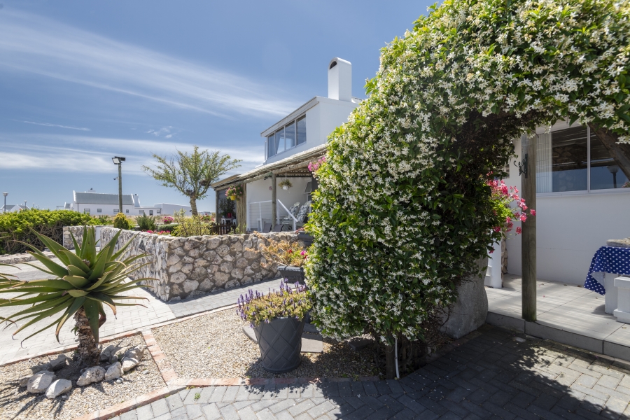 7 Bedroom Property for Sale in Jacobsbaai Western Cape